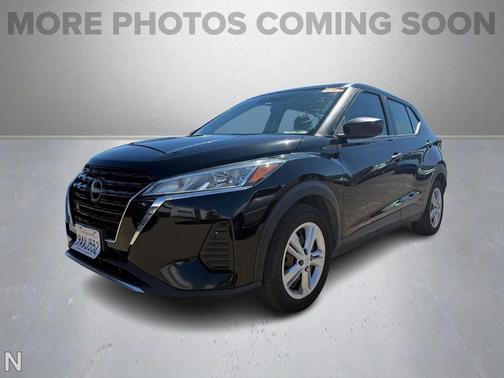 2022 Nissan Kicks S