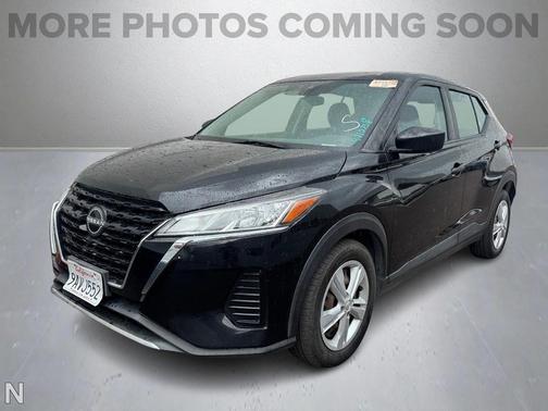 2022 Nissan Kicks S