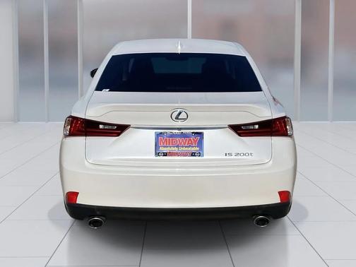 2016 Lexus IS 200t 200t