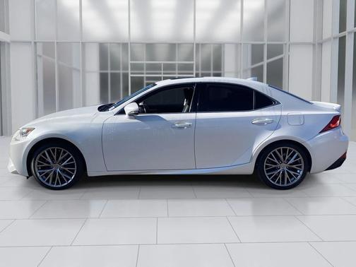2016 Lexus IS 200t 200t