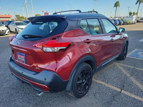2020 Nissan Kicks SR