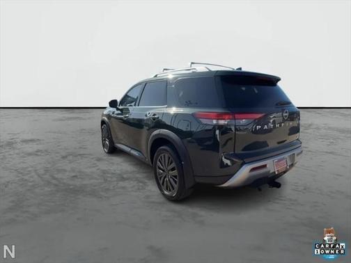 2024 Nissan Pathfinder SL FWD