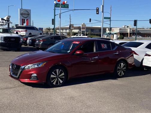 2022 Nissan Altima 2.5 SV