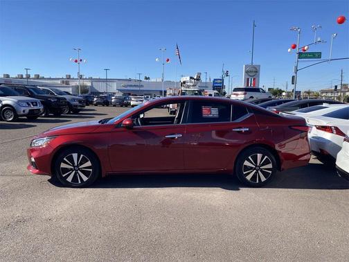 2022 Nissan Altima 2.5 SV