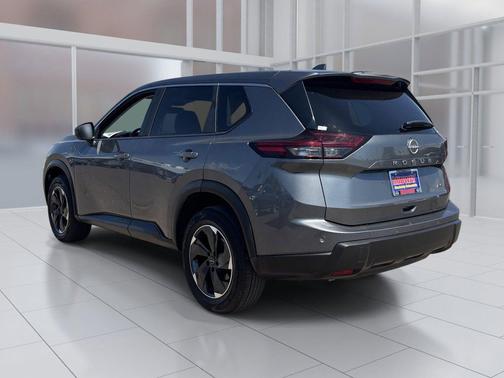 Gun Metallic 2025 Nissan Rogue SV