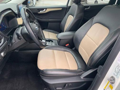 2021 Ford Escape Titanium