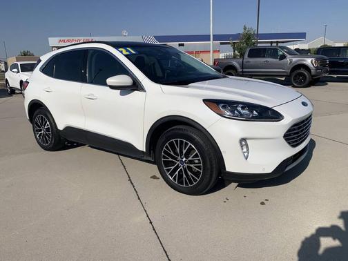 2021 Ford Escape Titanium