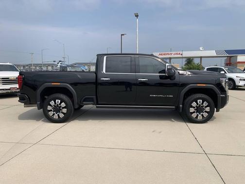 2025 GMC Sierra 2500 Denali