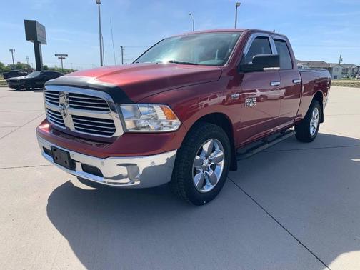 Delmonico Red Pearl Coat 2017 RAM 1500 Big Horn