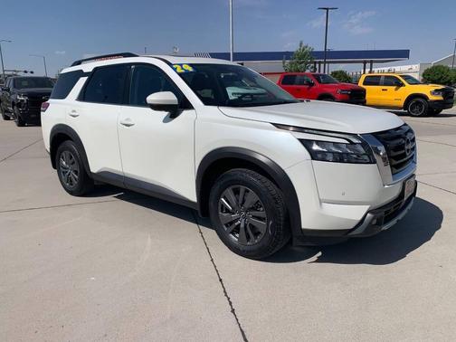 Pearl White TriCoat 2024 Nissan Pathfinder SV AWD 4dr SUV