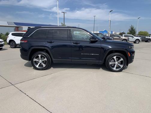 2023 Jeep Grand Cherokee 4xe Base