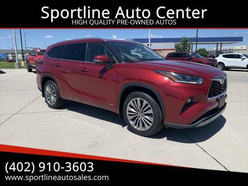 2023 Toyota Highlander Hybrid Platinum