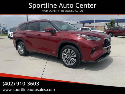 2023 Toyota Highlander Hybrid Platinum