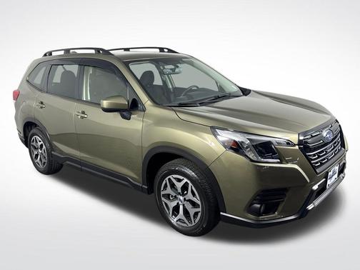 Autumn Green Metallic 2023 Subaru Forester Premium