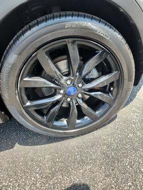 Magnetic 2017 Ford Escape SE
