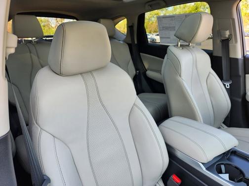 2025 Acura RDX w/Technology Package