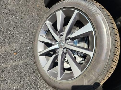 Liquid Carbon Metallic 2026 Acura MDX w/Technology Package