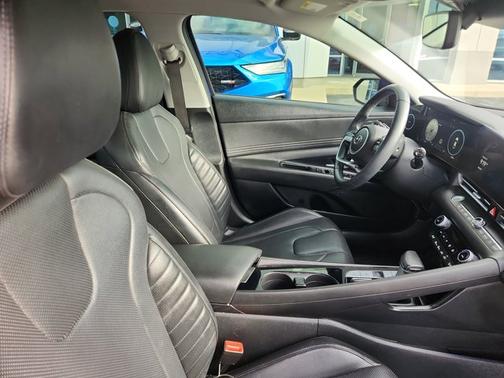 2023 Hyundai ELANTRA HEV Limited