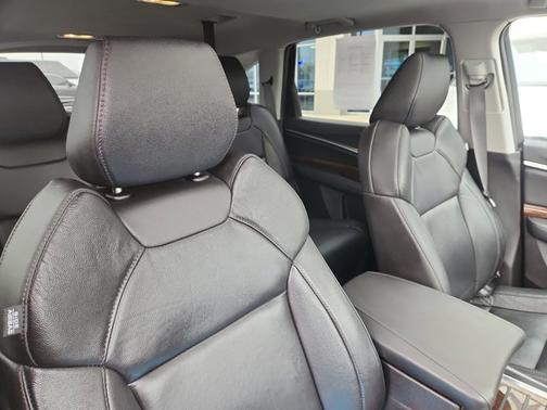 2017 Acura MDX 3.5L w/Technology Package