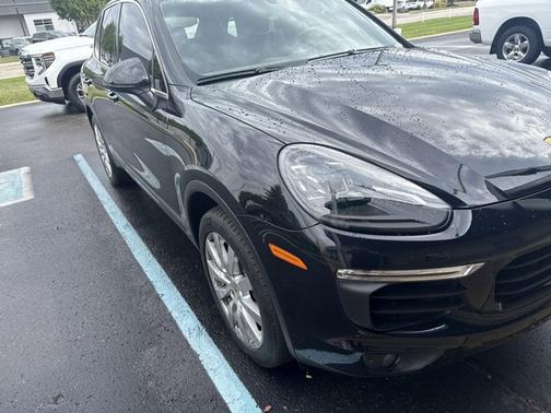 2017 Porsche Cayenne S