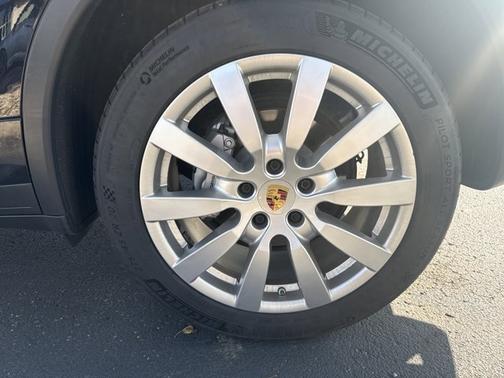 2017 Porsche Cayenne S