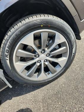 2019 Jeep Cherokee Overland