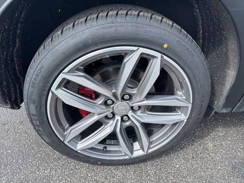 Crystal White Tricoat 2021 Cadillac XT4 FWD Sport