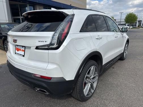 Crystal White Tricoat 2021 Cadillac XT4 FWD Sport
