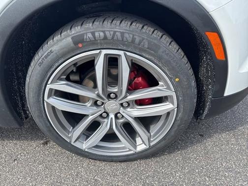Crystal White Tricoat 2021 Cadillac XT4 FWD Sport