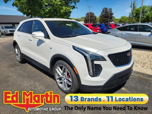 Crystal White Tricoat 2021 Cadillac XT4 FWD Sport