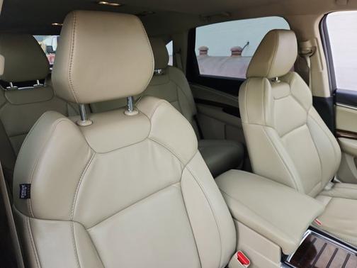 2017 Acura MDX 3.5L w/Technology Package