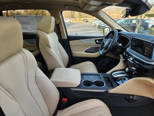 Platinum White Pearl 2026 Acura MDX w/Technology Package