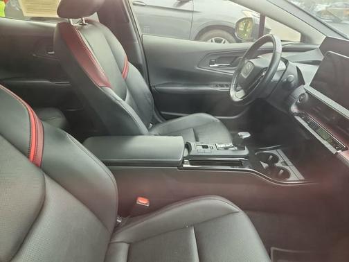 Pearl 2023 Toyota Prius Prime XSE