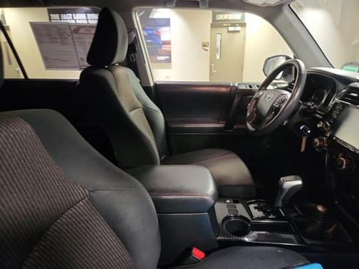 2020 Toyota 4Runner TRD Off Road