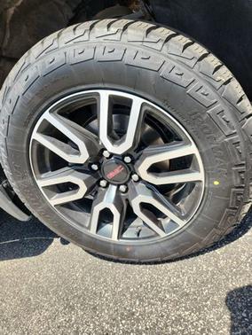 Titanium 2024 GMC Sierra 1500 AT4