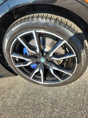 Black Sapphire Metallic 2019 BMW X7 xDrive50i