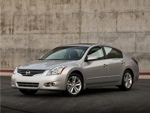 Super Black 2012 Nissan Altima 2.5 SL