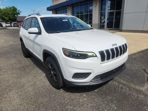 Bright White Clearcoat 2021 Jeep Cherokee Latitude