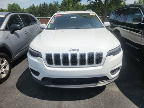 Bright White Clearcoat 2021 Jeep Cherokee Latitude
