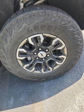 Summit White 2023 Chevrolet Silverado 1500 ZR2