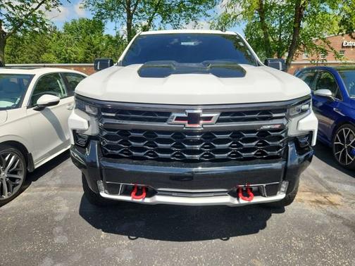 Summit White 2023 Chevrolet Silverado 1500 ZR2