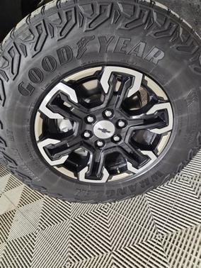 Summit White 2023 Chevrolet Silverado 1500 ZR2