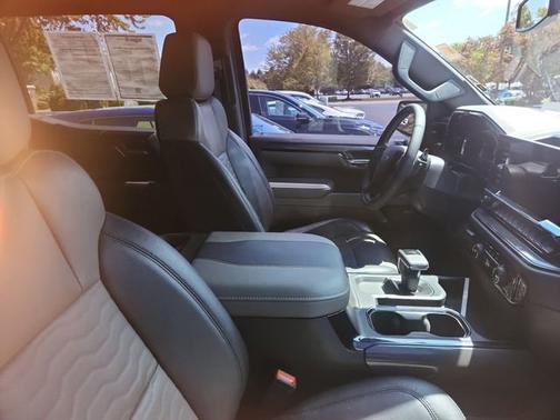 Summit White 2023 Chevrolet Silverado 1500 ZR2