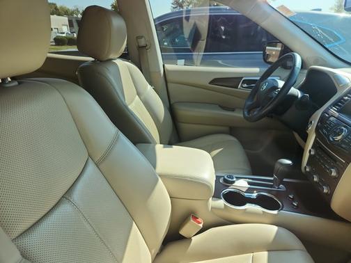 2018 Nissan Pathfinder Platinum
