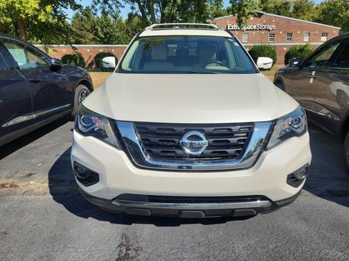 2018 Nissan Pathfinder Platinum