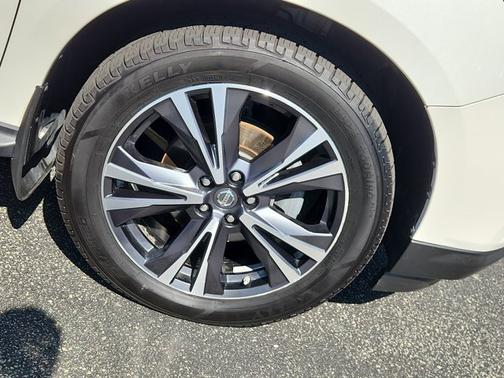 2018 Nissan Pathfinder Platinum