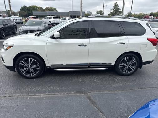 2018 Nissan Pathfinder Platinum