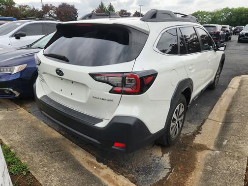Crystal White Pearl 2023 Subaru Outback Premium