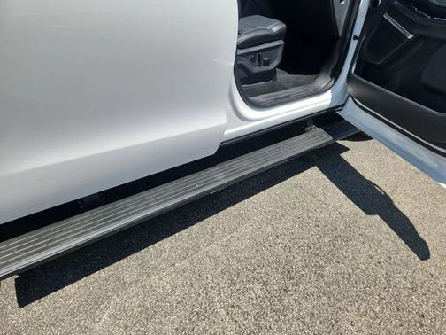 Oxford White 2025 Ford Expedition Max Platinum