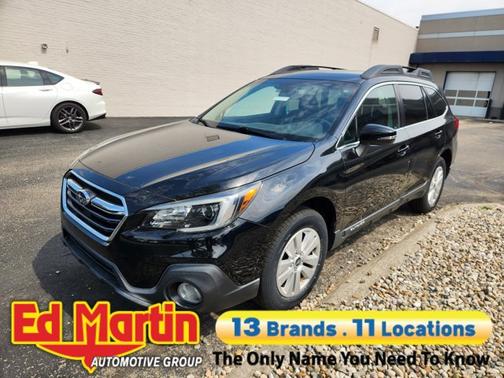 Crystal Black Pearl 2018 Subaru Outback 2.5i Premium